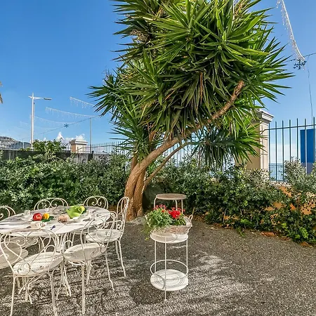Les Rives D'or With Sea View Terrace - Happy マントン