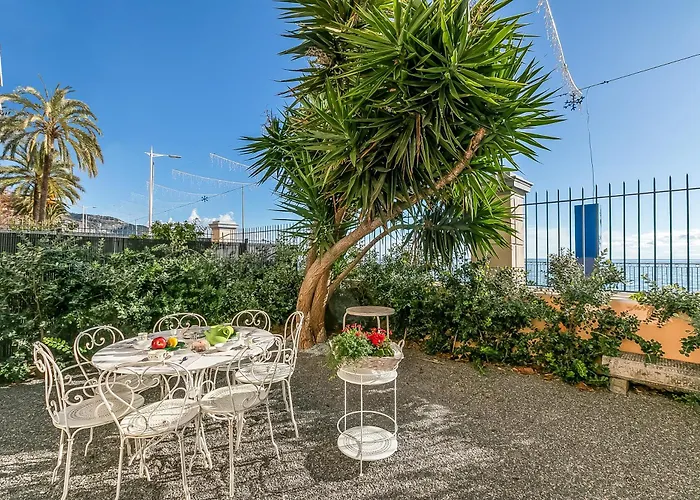 Les Rives D'or - Happy Мантон